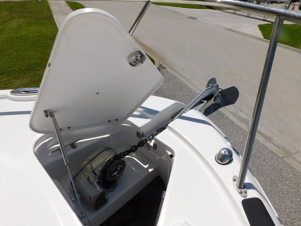 2014 Robalo R 305 wa Power boat for sale in Berlin Hts, OH - image 12 